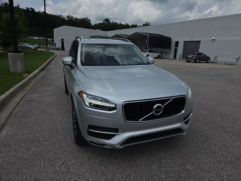 Used 2019 Volvo XC90 T6 Momentum w/ Protection Package Premier AWD/4WD image 1