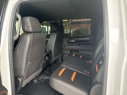 Used 2022 GMC Sierra 1500 AT4 w/ AT4 Premium Package image 14