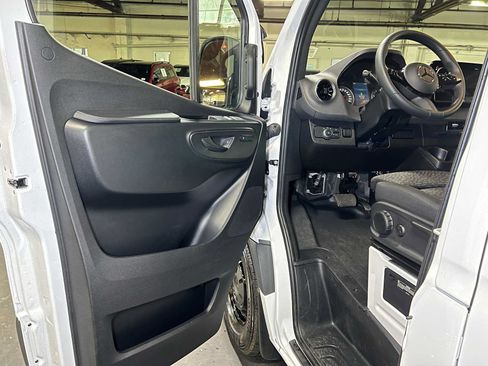 Used 2026 Mercedes-Benz Sprinter 2500 image 20