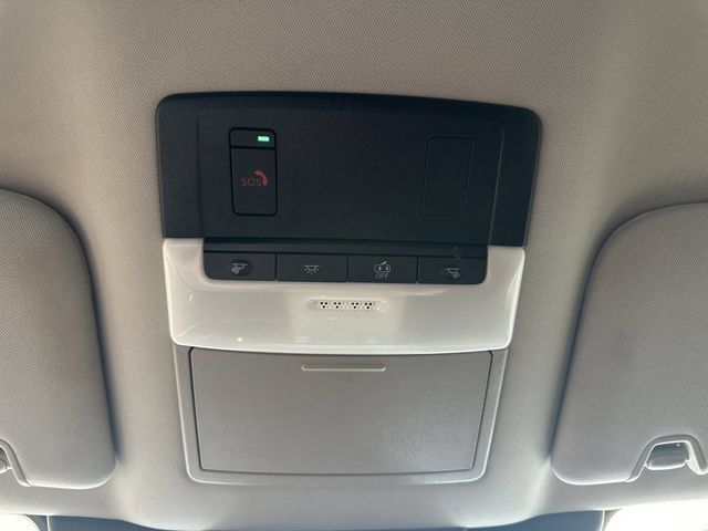 Used 2025 Nissan Pathfinder SL AWD/4WD image 40