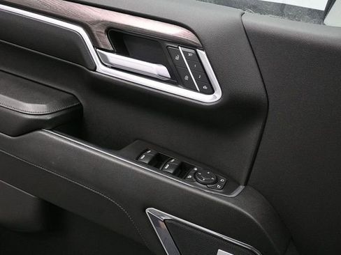 Used 2023 Chevrolet Silverado 1500 LTZ image 24