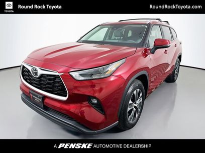 Used 2025 Toyota Highlander XLE