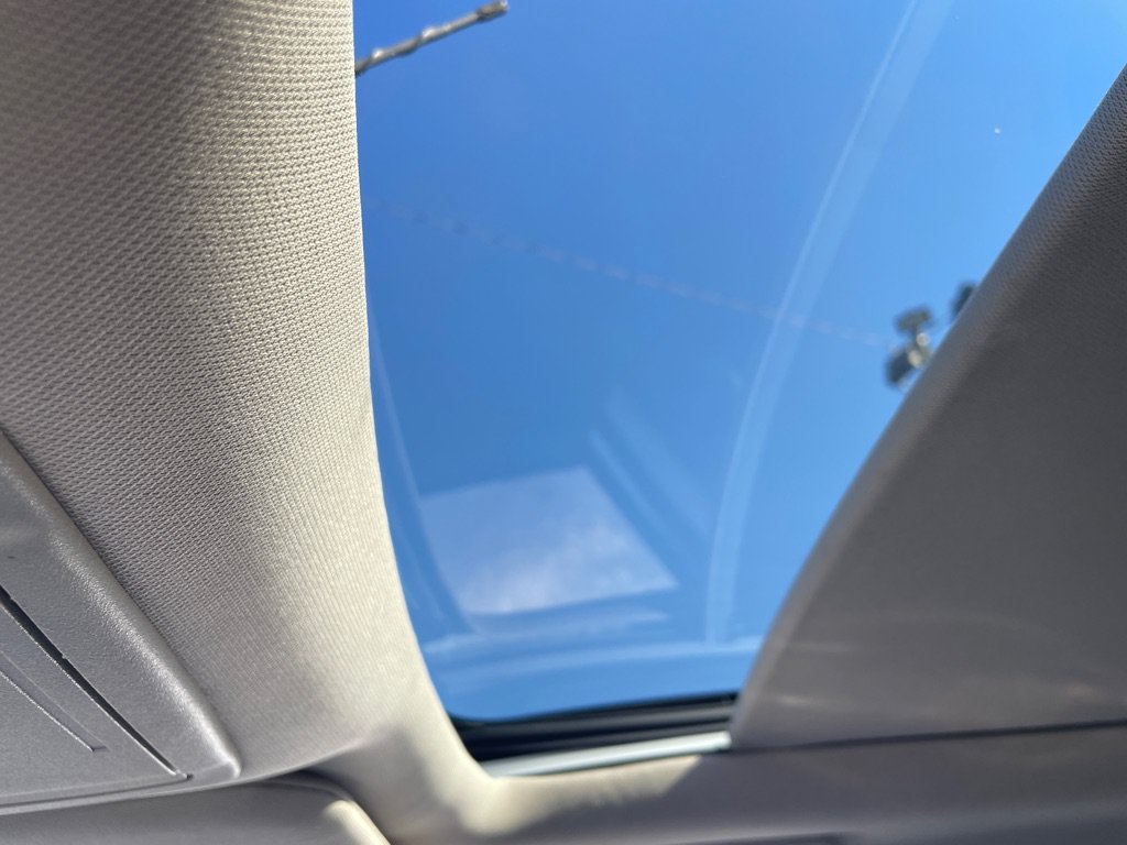 Used 2013 Ford Edge SEL AWD/4WD image 16