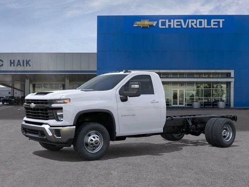 New 2026 Chevrolet Silverado 3500 W/T w/ WT Convenience Package AWD/4WD image 2