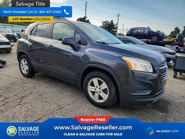 Used 2016 Chevrolet Trax LT w/ LT Sun and Sound Package FWD image 5