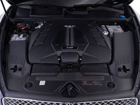 Certified 2021 Bentley Bentayga image 48
