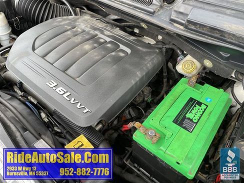 Used 2011 Dodge Grand Caravan Express FWD image 23