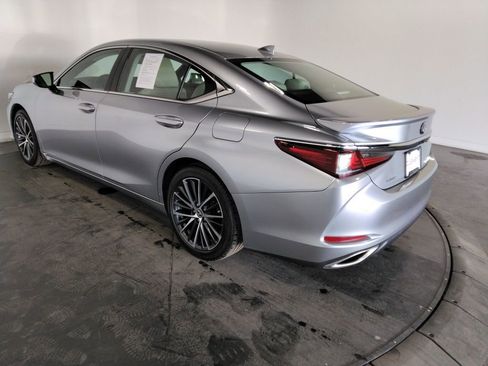 Used 2022 Lexus ES 350 w/ Premium Package image 8