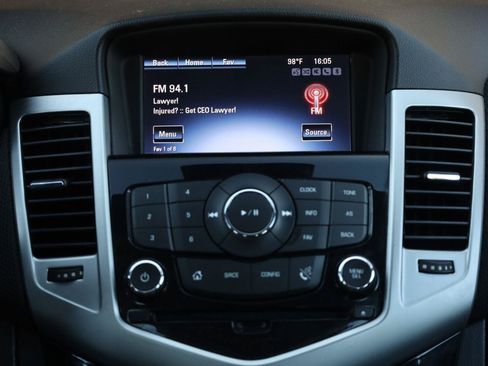 Used 2015 Chevrolet Cruze LT FWD image 37