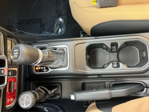 New 2025 Jeep Wrangler Unlimited Sport S 4xe AWD/4WD image 17