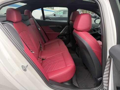 Used 2024 BMW i5 M60 w/ Premium Package image 23