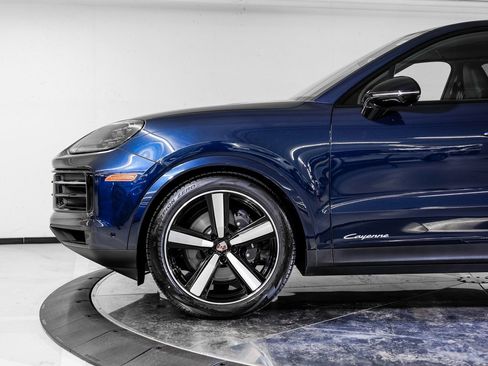 Certified 2026 Porsche Cayenne Coupe AWD/4WD image 11
