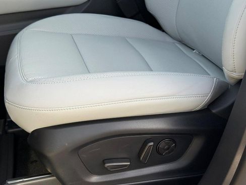 New 2026 Ford Explorer Platinum w/ LUX Leather Package image 21