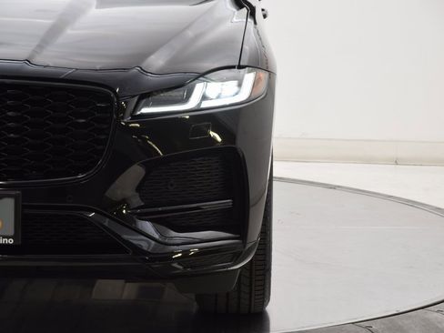 Used 2021 Jaguar F-PACE S image 10