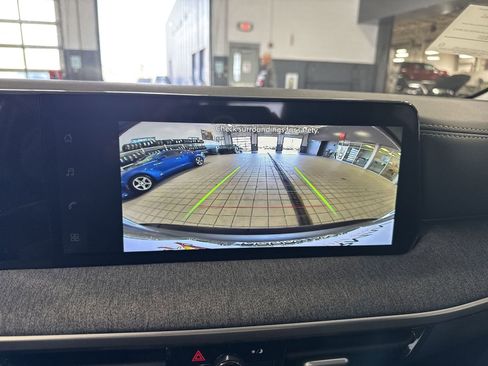 New 2026 Nissan Kicks SV w/ SV Premium Package FWD image 15