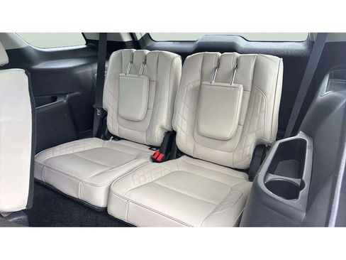 Used 2016 Ford Explorer Platinum AWD/4WD image 14