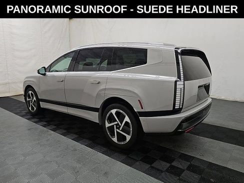 Used 2026 Hyundai Ioniq 9 Calligraphy AWD/4WD image 3