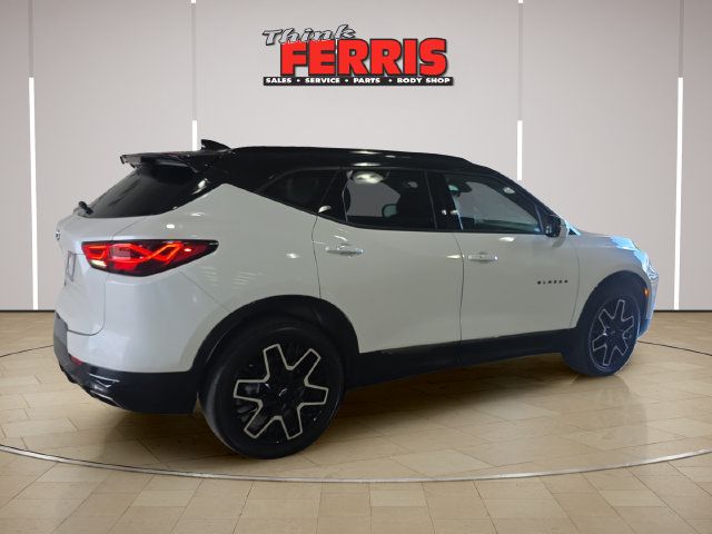 Used 2023 Chevrolet Blazer RS w/ Driver Confidence II Package AWD/4WD image 5