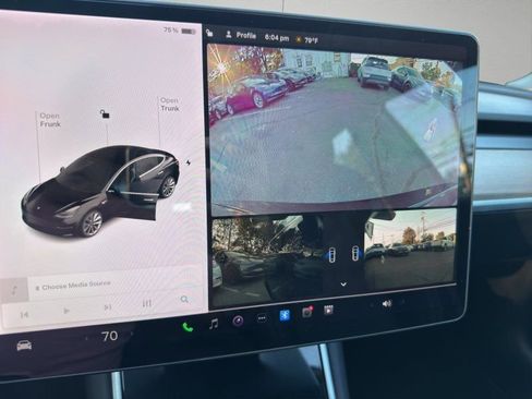 Used 2019 Tesla Model 3 Standard Range Plus image 17
