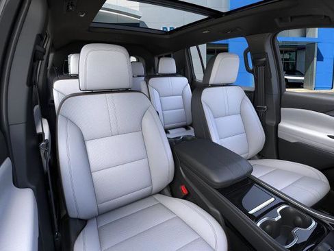 New 2026 Chevrolet Traverse High Country image 16