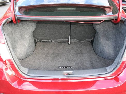 Used 2019 Nissan Sentra SV image 21