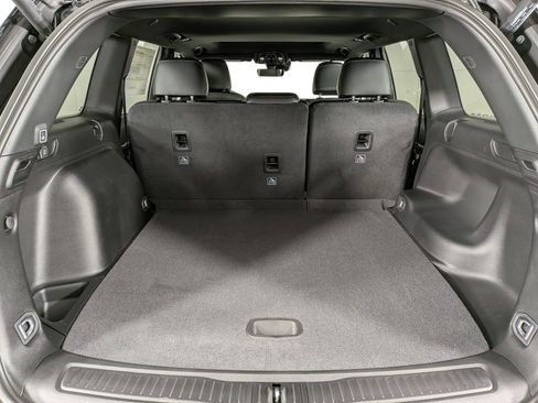 New 2026 Jeep Grand Cherokee Altitude AWD/4WD image 10