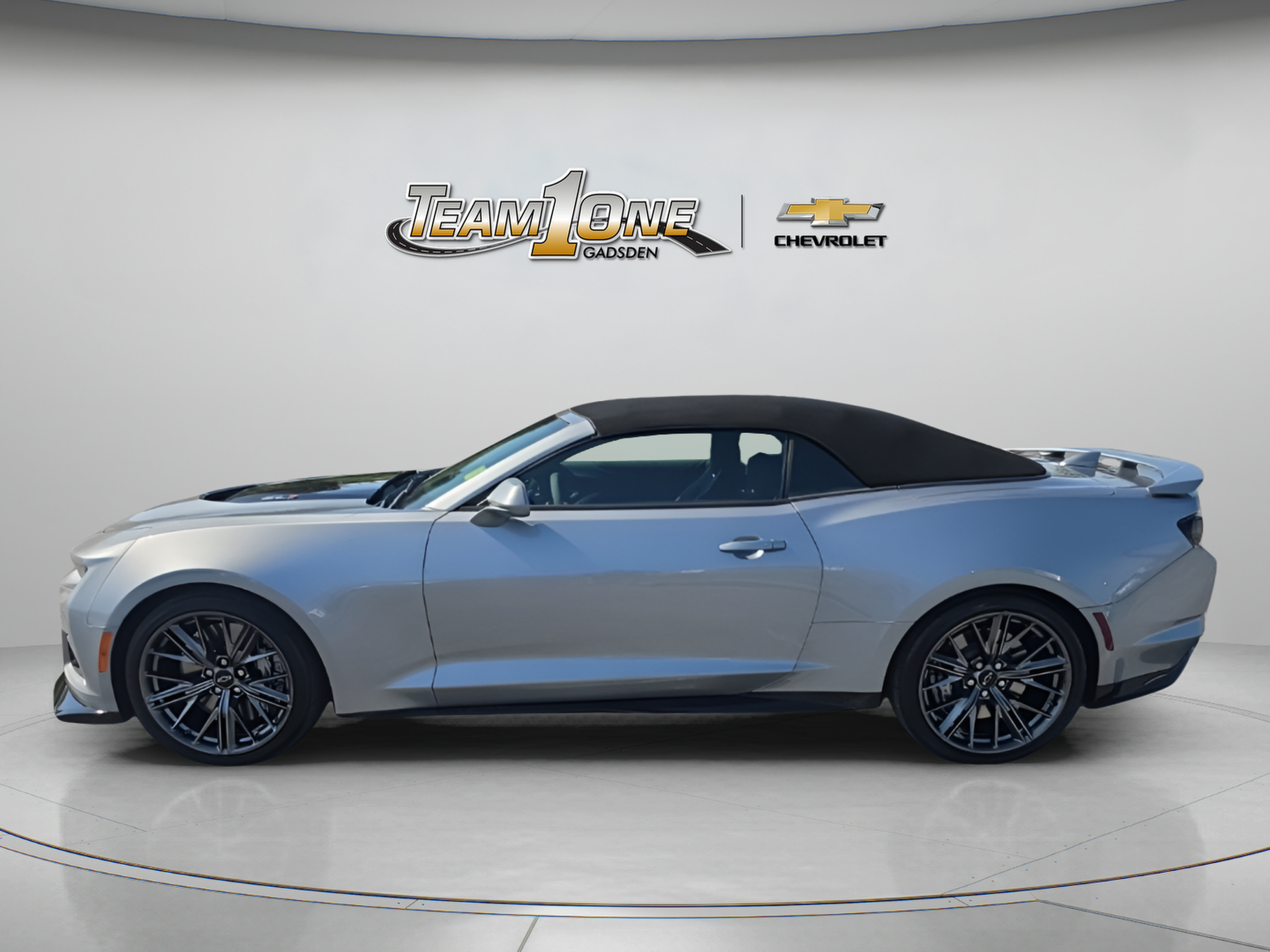 Used 2023 Chevrolet Camaro ZL1 RWD image 5