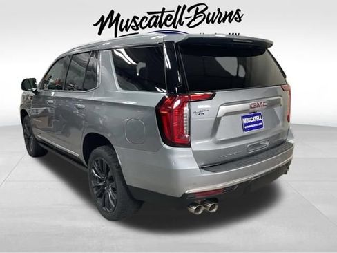 Used 2023 GMC Yukon Denali AWD/4WD image 3