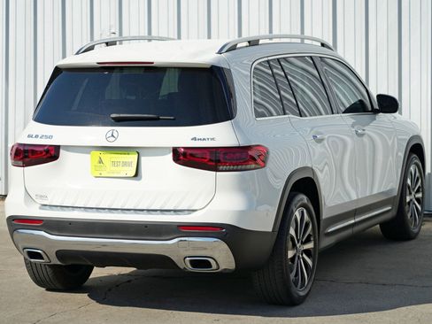 Used 2022 Mercedes-Benz GLB 250 GLB 250 w/ Premium Package Lite image 51