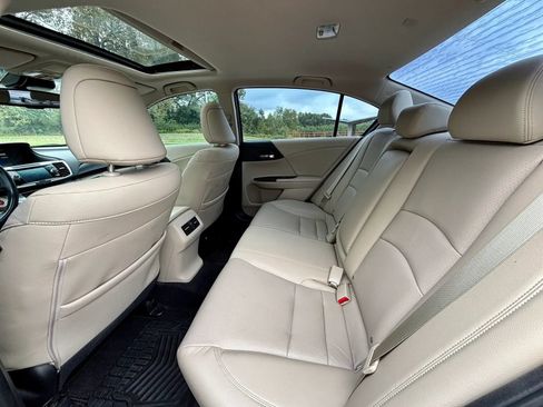 Used 2015 Honda Accord EX-L image 17