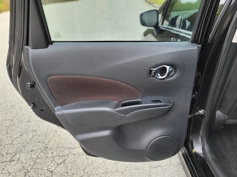 Used 2017 Nissan Versa Note SR image 22