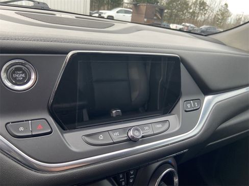 Used 2020 Chevrolet Blazer LT w/ Sound & Technology Package image 18