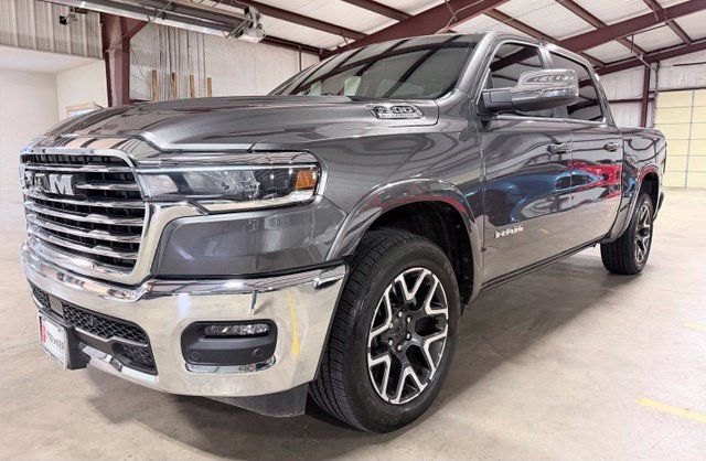 Used 2026 RAM 1500 Laramie AWD/4WD image 7