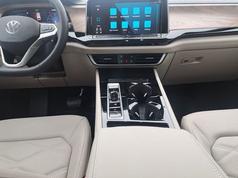 New 2026 Volkswagen Atlas SE FWD image 22