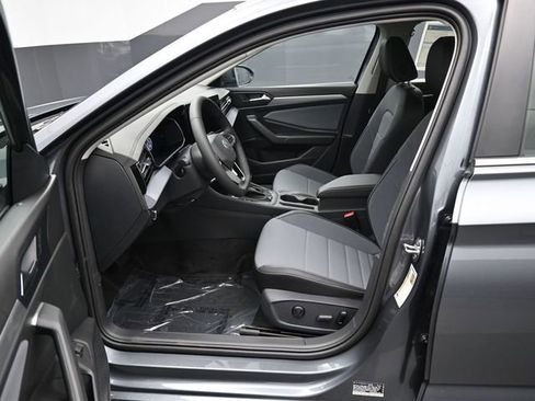 New 2026 Volkswagen Jetta SE image 9