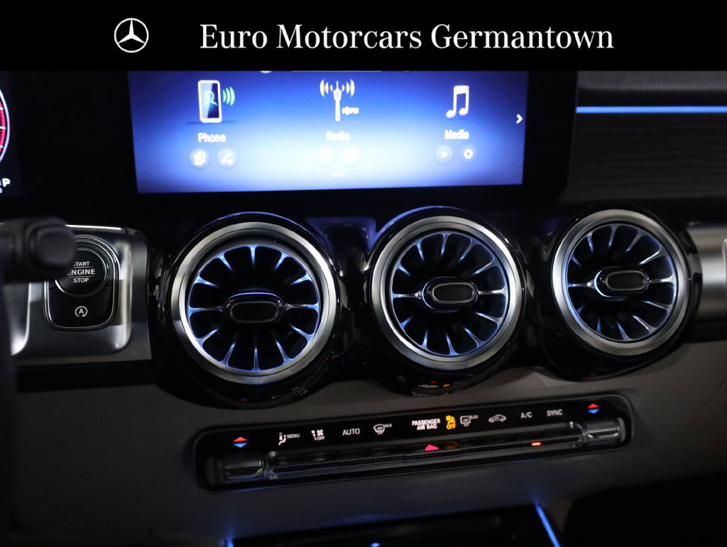 Used 2026 Mercedes-Benz GLB 250 4MATIC image 24