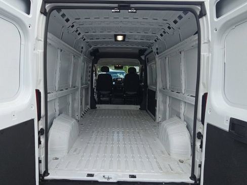 Used 2026 RAM ProMaster 2500 w/ Convenience Group FWD image 23