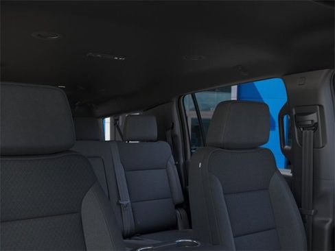 New 2026 Chevrolet Suburban LS image 25
