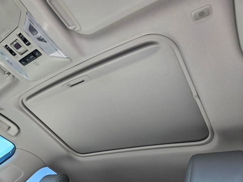 Used 2023 Toyota RAV4 XLE Premium image 23