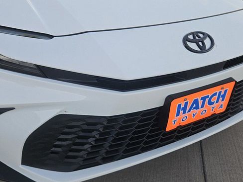Used 2026 Toyota Camry SE w/ Convenience Package FWD image 3