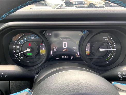 Used 2024 Jeep Wrangler Unlimited Rubicon 4xe AWD/4WD image 21