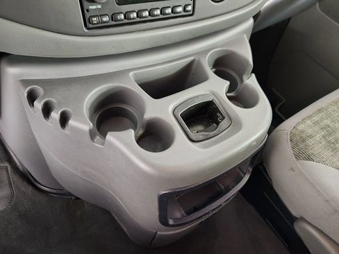 Used 2003 Ford E-150 and Econoline 150 Wagon RWD image 20