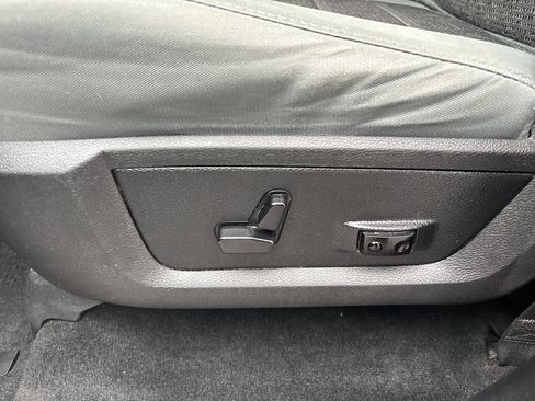 Used 2017 RAM 1500 Big Horn image 16