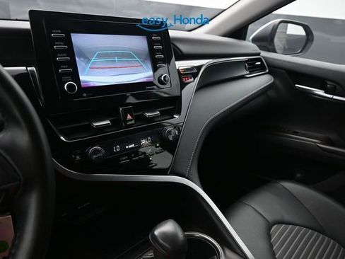 Used 2023 Toyota Camry SE FWD image 12