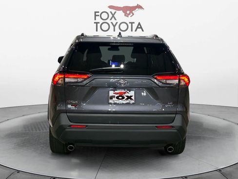 Used 2025 Toyota RAV4 LE AWD/4WD image 5