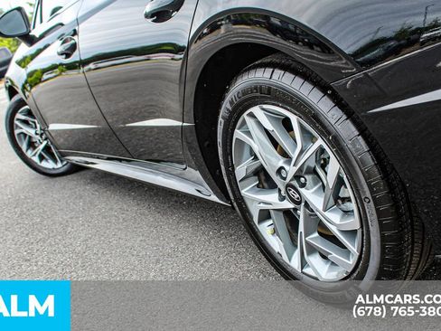 Used 2023 Hyundai Sonata SEL FWD image 11