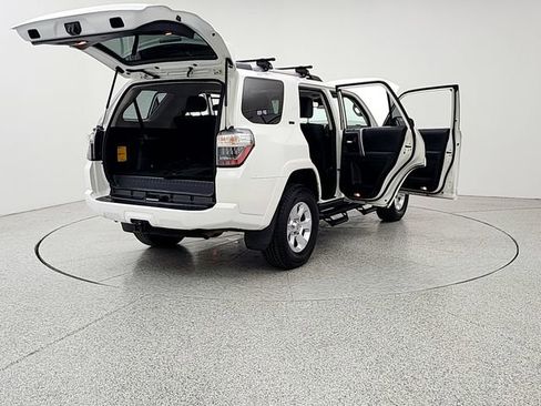 Used 2021 Toyota 4Runner SR5 Premium w/ Moonroof Package AWD/4WD image 11