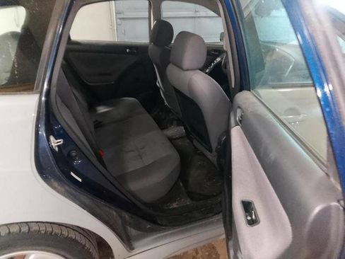 Used 2003 Toyota Matrix FWD image 28
