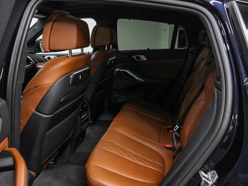 Used 2024 BMW X6 xDrive40i w/ Executive Package image 17