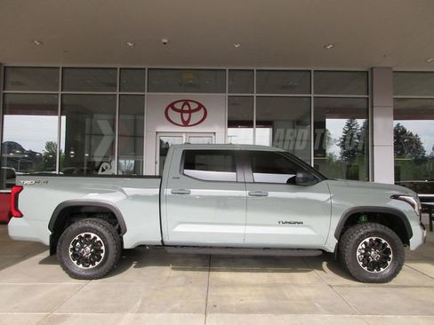 Used 2024 Toyota Tundra SR5 AWD/4WD image 3